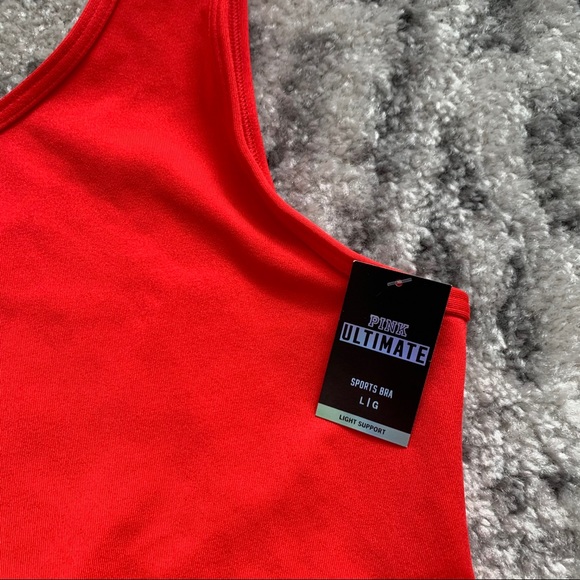 BNWT VS Pink Ultimate Sports Bra - Picture 3 of 5